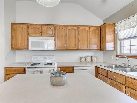 2408 Tyler Ln, Moore, OK 73170 photo 15