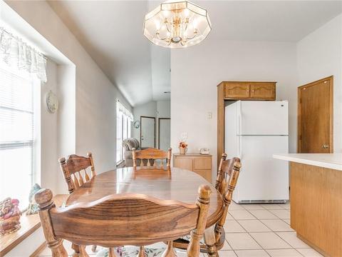 2408 Tyler Ln, Moore, OK 73170 photo 12