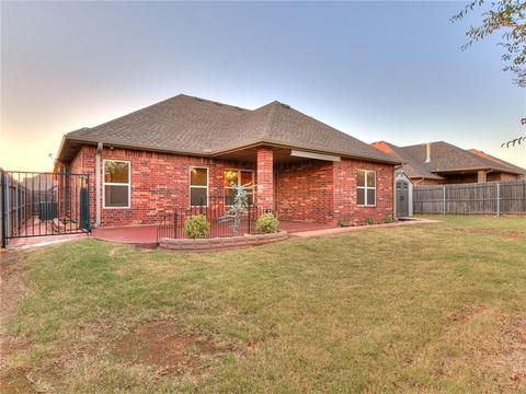 2000 S Timber Xing, Yukon, OK 73099 photo 3