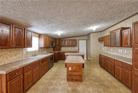 512 E 1st St, Foss, OK 73647 photo 19