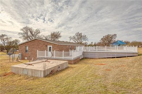 512 E 1st St, Foss, OK 73647 photo 20
