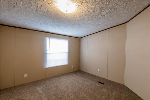 512 E 1st St, Foss, OK 73647 photo 11
