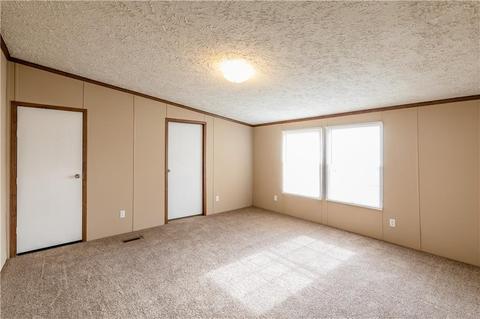 512 E 1st St, Foss, OK 73647 photo 5