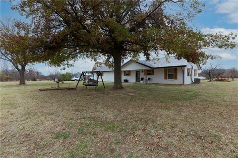 320 Warrior Rd, Mcloud, OK 74851 photo 2
