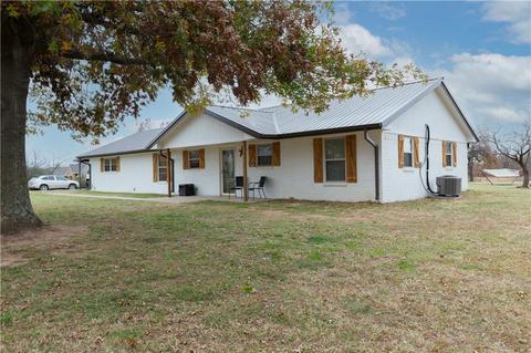 320 Warrior Rd, Mcloud, OK 74851 photo 1