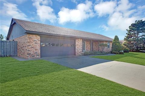 1124 S Trail Dr, Altus, OK 73521 photo 4
