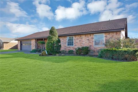 1124 S Trail Dr, Altus, OK 73521 photo 3