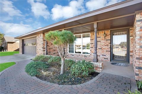 1124 S Trail Dr, Altus, OK 73521 photo 5