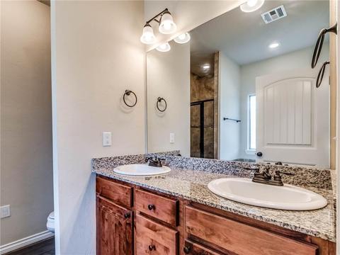 225 Timber Ln, Harrah, OK 73045 photo 20