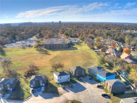 604 Sinclair Dr, Norman, OK 73071 photo 2