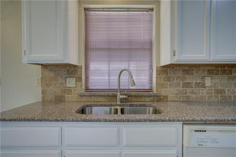 1916 Pendleton Dr, Norman, OK 73072 photo 20
