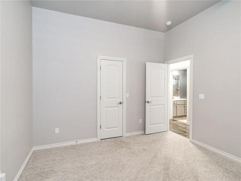 404 Perth Ct, Norman, OK 73069 photo 13