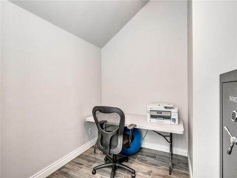 404 Perth Ct, Norman, OK 73069 photo 29