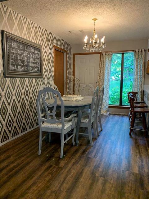 211 E Circle Dr, Broken Bow, OK 74728 photo 4