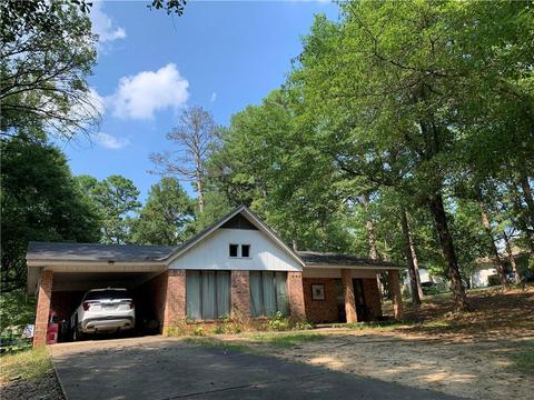 211 E Circle Dr, Broken Bow, OK 74728 photo 1