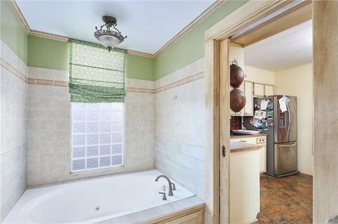 501 E Noble Ave, Guthrie, OK 73044 photo 17