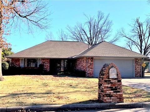 109 Christopher Dr, Chickasha, OK 73018 photo 2
