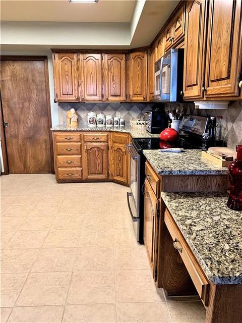 109 Christopher Dr, Chickasha, OK 73018 photo 9