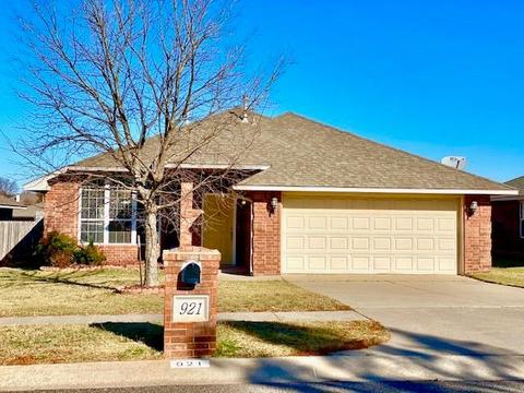 921 Eagle Cliff Dr, Norman, OK 73072 photo 1