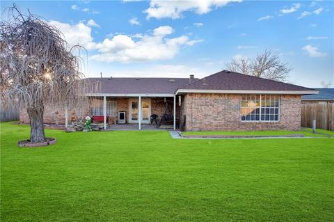 808 Windsor St, Altus, OK 73521 photo 32