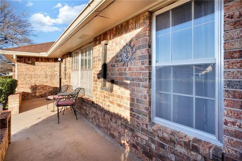 808 Windsor St, Altus, OK 73521 photo 6