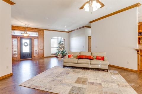 411 Hannah Dr, Tuttle, OK 73089 photo 9