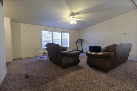 417 S Cemetery Rd, Tuttle, OK 73089 photo 2