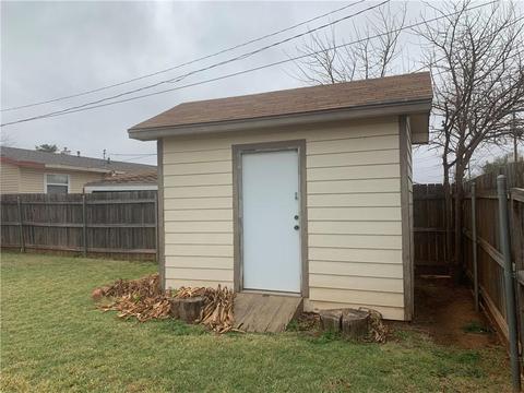 905 Denise, Altus, OK 73521 photo 12
