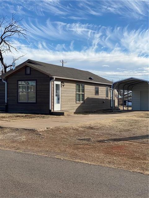 106 E Second St, Leedey, OK 73654 photo 1