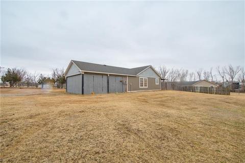 2083 Fox Ln, Tuttle, OK 73089 photo 5