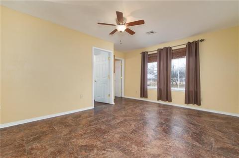 2083 Fox Ln, Tuttle, OK 73089 photo 17