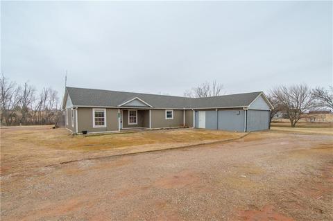 2083 Fox Ln, Tuttle, OK 73089 photo 2