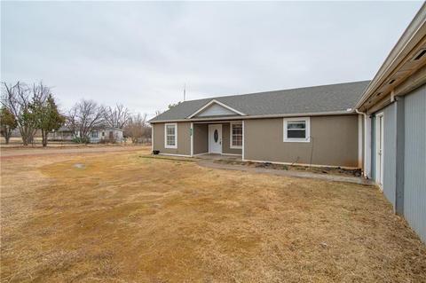 2083 Fox Ln, Tuttle, OK 73089 photo 4