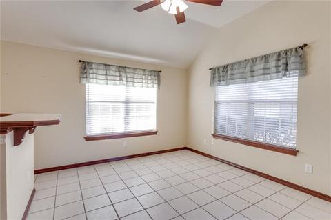 2213 Oak Dr, Moore, OK 73170 photo 9