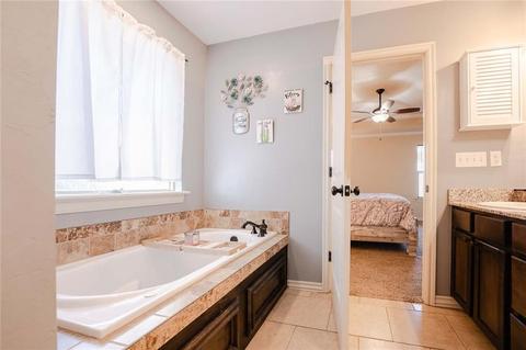 20681 Frontier Pl, Harrah, OK 73045 photo 5