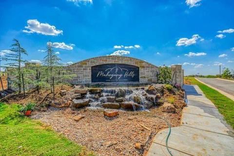 4205 Mahogany Hills Dr, Moore, OK 73160