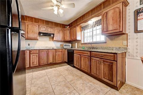 913 S Dobbs Rd, Harrah, OK 73045 photo 9
