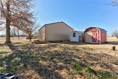913 S Dobbs Rd, Harrah, OK 73045 photo 34
