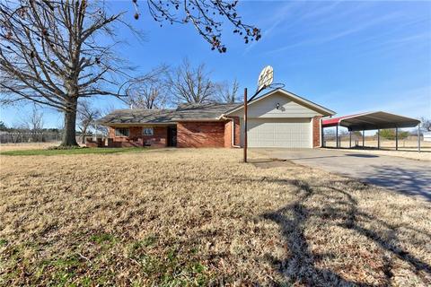 913 S Dobbs Rd, Harrah, OK 73045 photo 1
