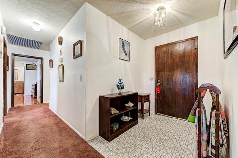 913 S Dobbs Rd, Harrah, OK 73045 photo 5