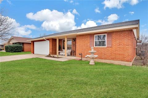 1813 Taft St, Altus, OK 73521 photo 3