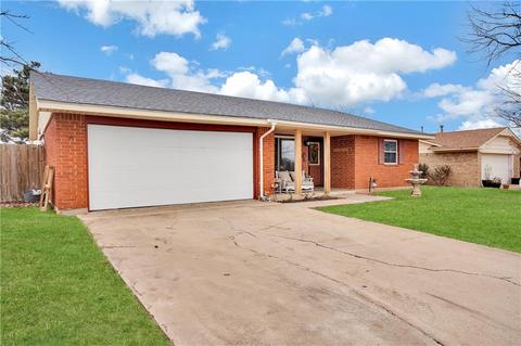 1813 Taft St, Altus, OK 73521 photo 4