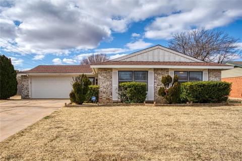 701 Taft St, Altus, OK 73521 photo 2
