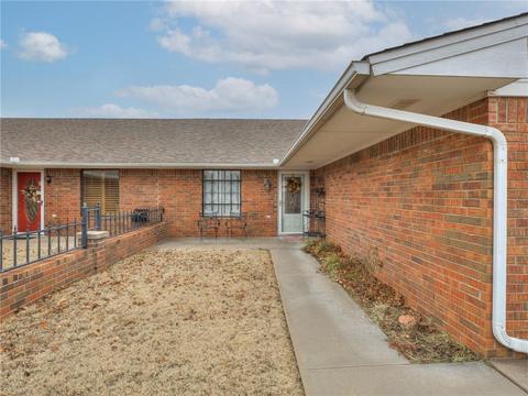 1520 E Proctor Ave, Weatherford, OK 73096 photo 3