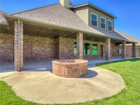 138 E Ranchwood Dr, Moore, OK 73160 photo 35