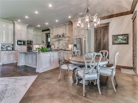 138 E Ranchwood Dr, Moore, OK 73160 photo 14