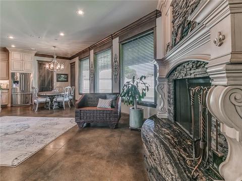 138 E Ranchwood Dr, Moore, OK 73160 photo 7