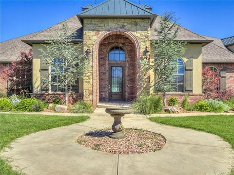 138 E Ranchwood Dr, Moore, OK 73160 photo 2