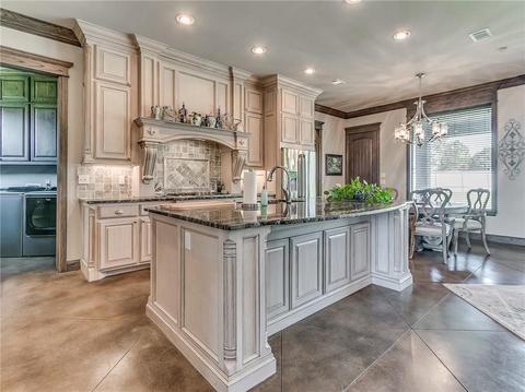 138 E Ranchwood Dr, Moore, OK 73160 photo 12