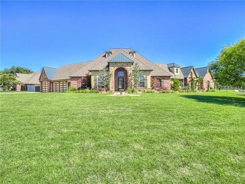 138 E Ranchwood Dr, Moore, OK 73160 photo 1